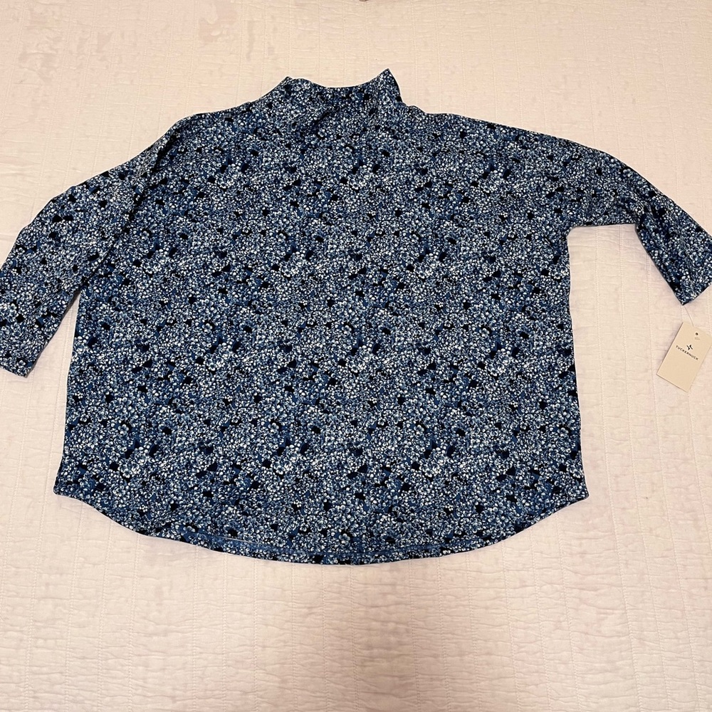Tuckernuck Hydrangea Pullover